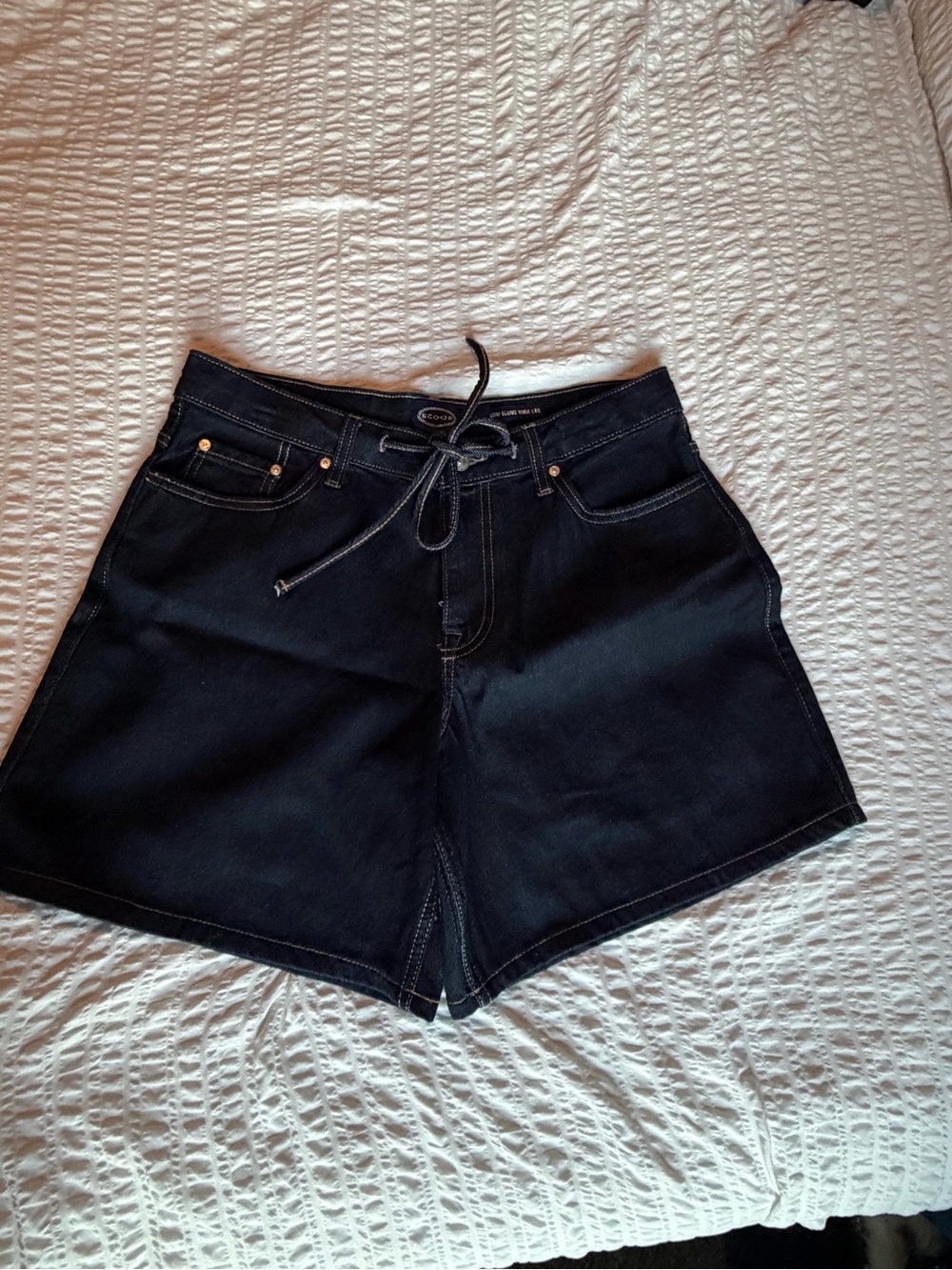 Scoop Women Dark Wash Denim Shorts w/Drawstring Waist 6 NWOT- read description